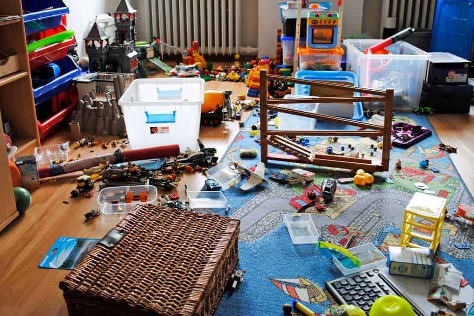 Aufräumen mit Kindern: Die besten Tricks gegen das Chaos im Kinderzimmer