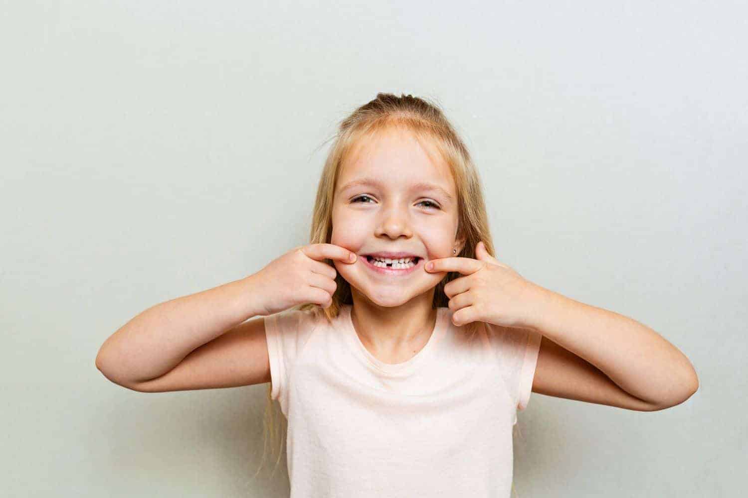 Sind Wackelzähne für Kinderfinger tabu? - Mütterberatung