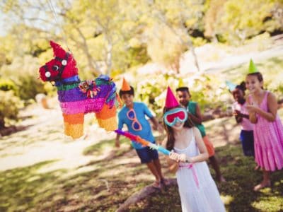Pinata Kindergeburtstag: Spielanleitung, Regeln & die beliebtesten Modelle